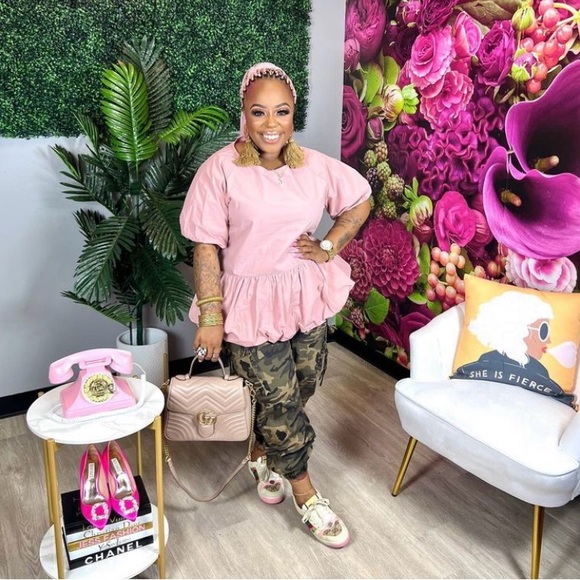 Plus size pink top - Picture 3 of 3